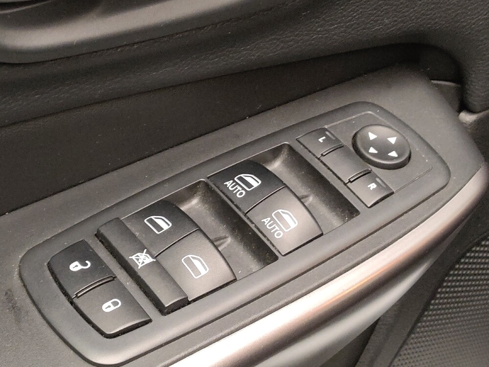 2019 Jeep Cherokee in Arlington, TX 76011 - 18086531 27