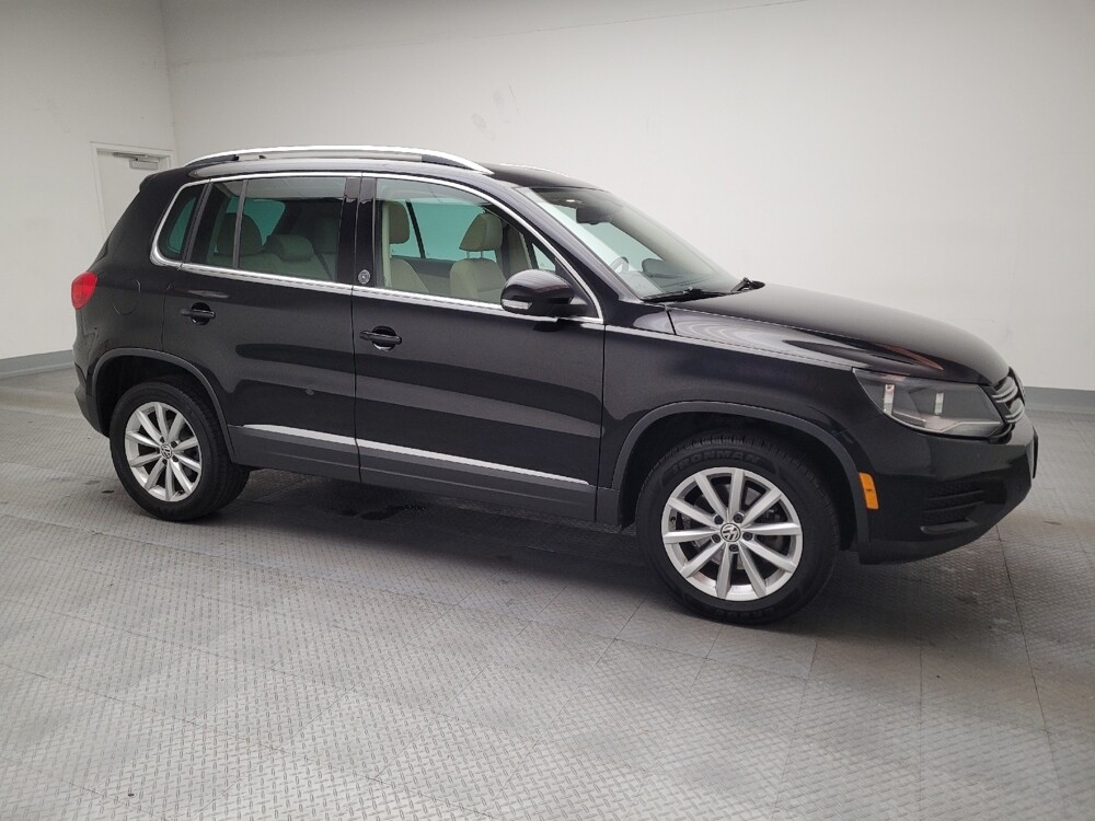2017 Volkswagen Tiguan in Downey, CA 90241 - 18086535 11