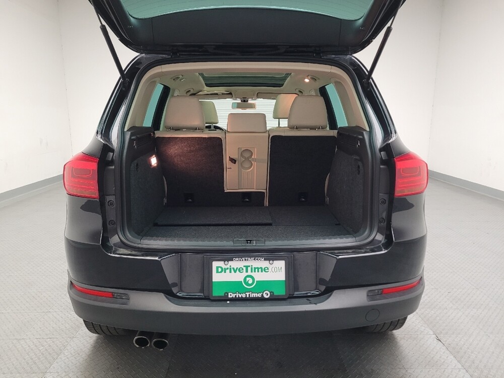 2017 Volkswagen Tiguan in Downey, CA 90241 - 18086535 29