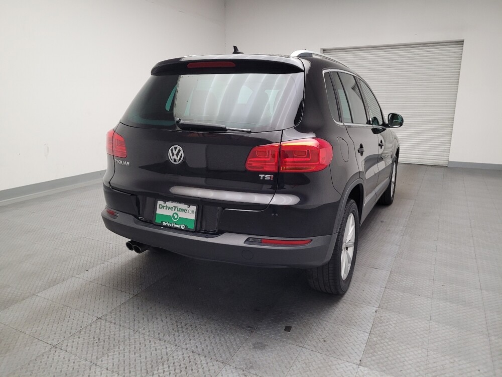 2017 Volkswagen Tiguan in Downey, CA 90241 - 18086535 7