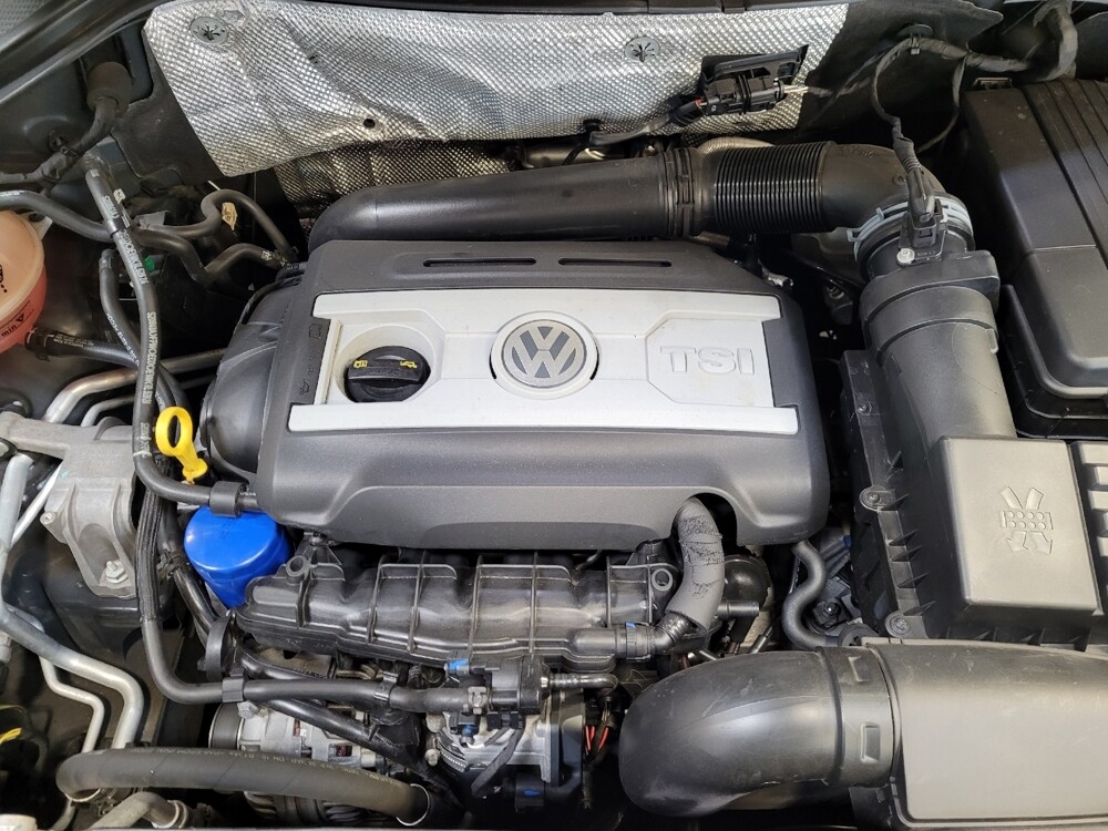 2017 Volkswagen Tiguan in Downey, CA 90241 - 18086535 30