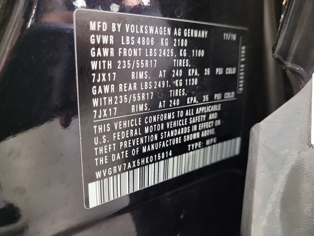 2017 Volkswagen Tiguan in Downey, CA 90241 - 18086535 33