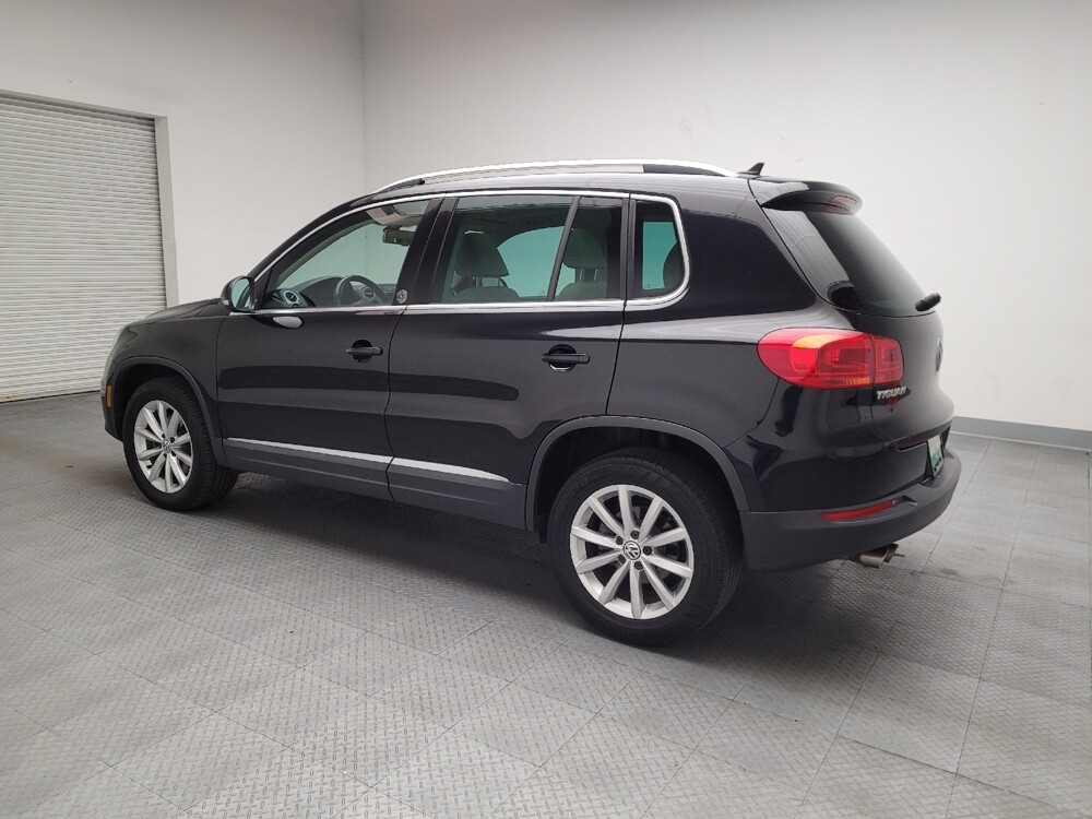 2017 Volkswagen Tiguan in Downey, CA 90241 - 18086535 3