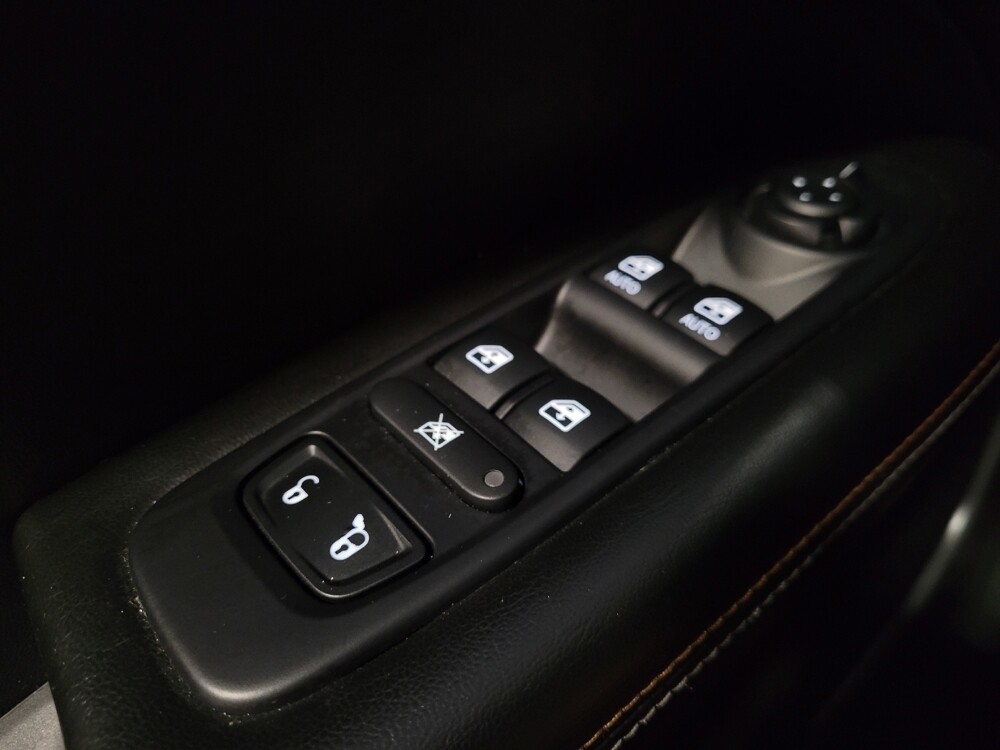 2018 Jeep Compass in Pensacola, FL 32505 - 18086538 27