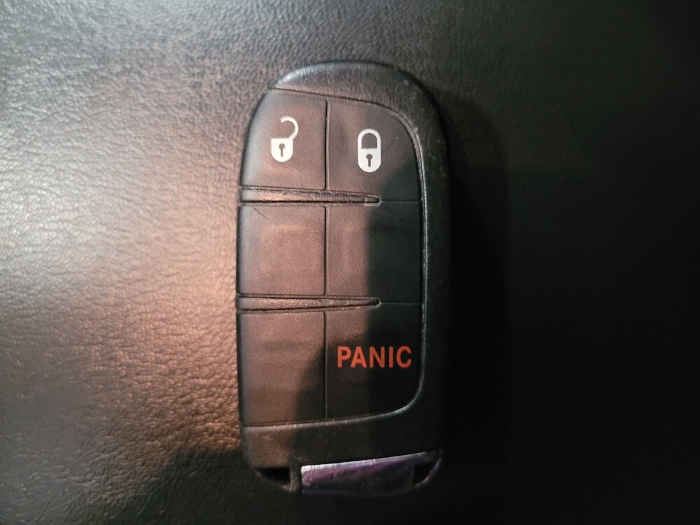 2018 Jeep Compass in Pensacola, FL 32505 - 18086538 32