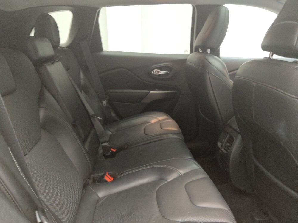 2019 Jeep Cherokee in Eastpointe, MI 48021 - 18086540 19