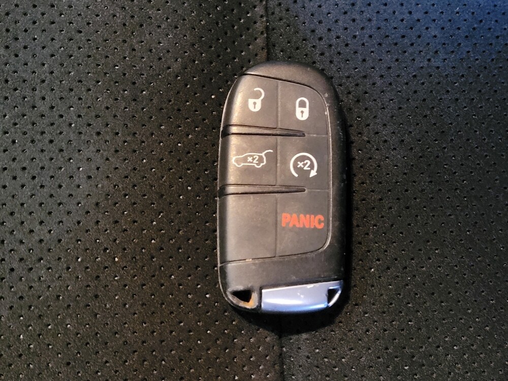 2015 Jeep Grand Cherokee in Jacksonville, FL 32225 - 18086541 32