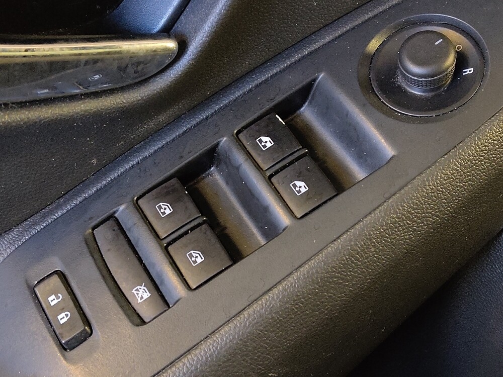 2021 Chevrolet Trax in Houston, TX 77060 - 18086549 27