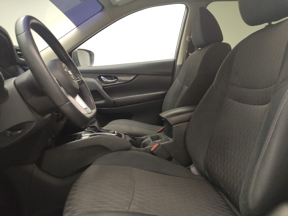 2019 Nissan Rogue in Taylor, MI 48180 - 18086552 17