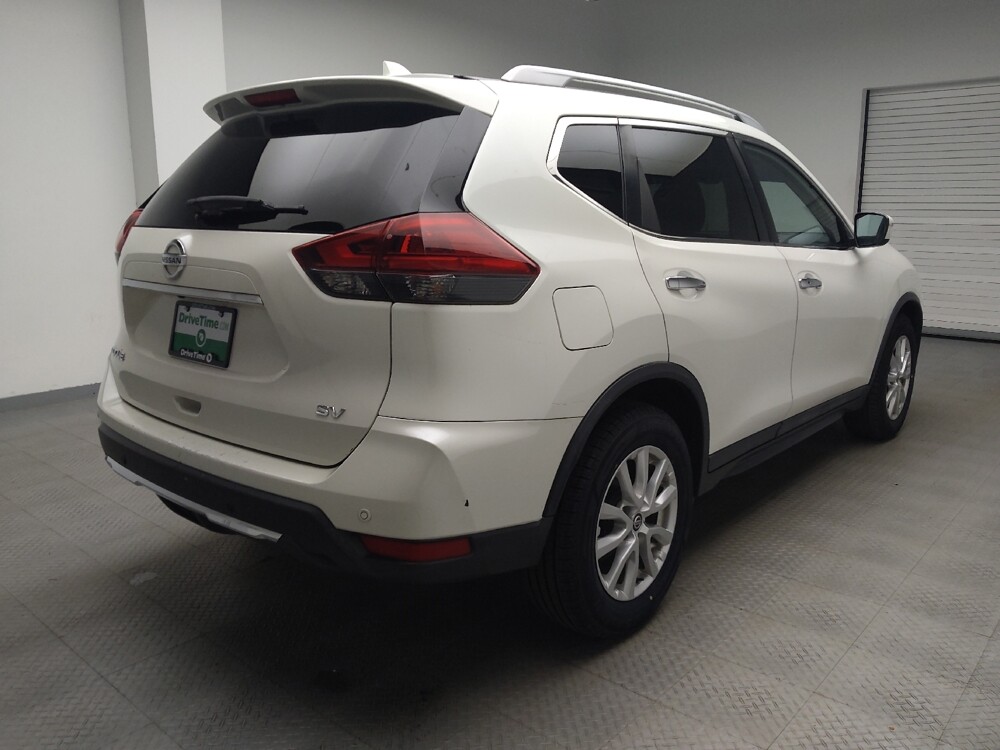 2019 Nissan Rogue in Taylor, MI 48180 - 18086552 9