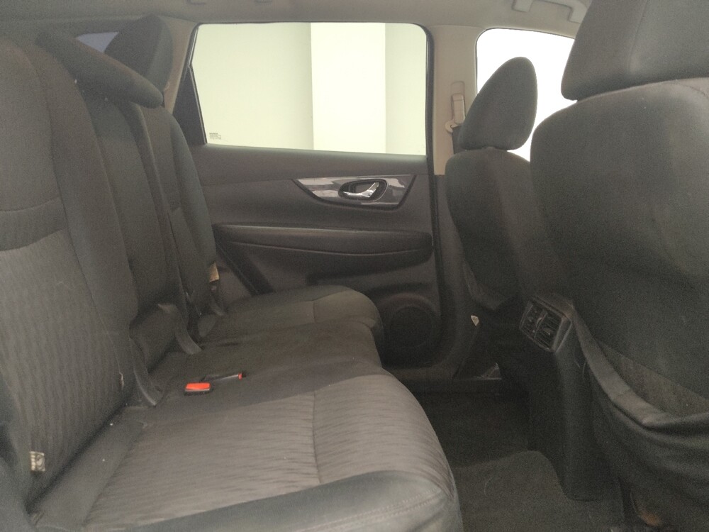 2019 Nissan Rogue in Taylor, MI 48180 - 18086552 19