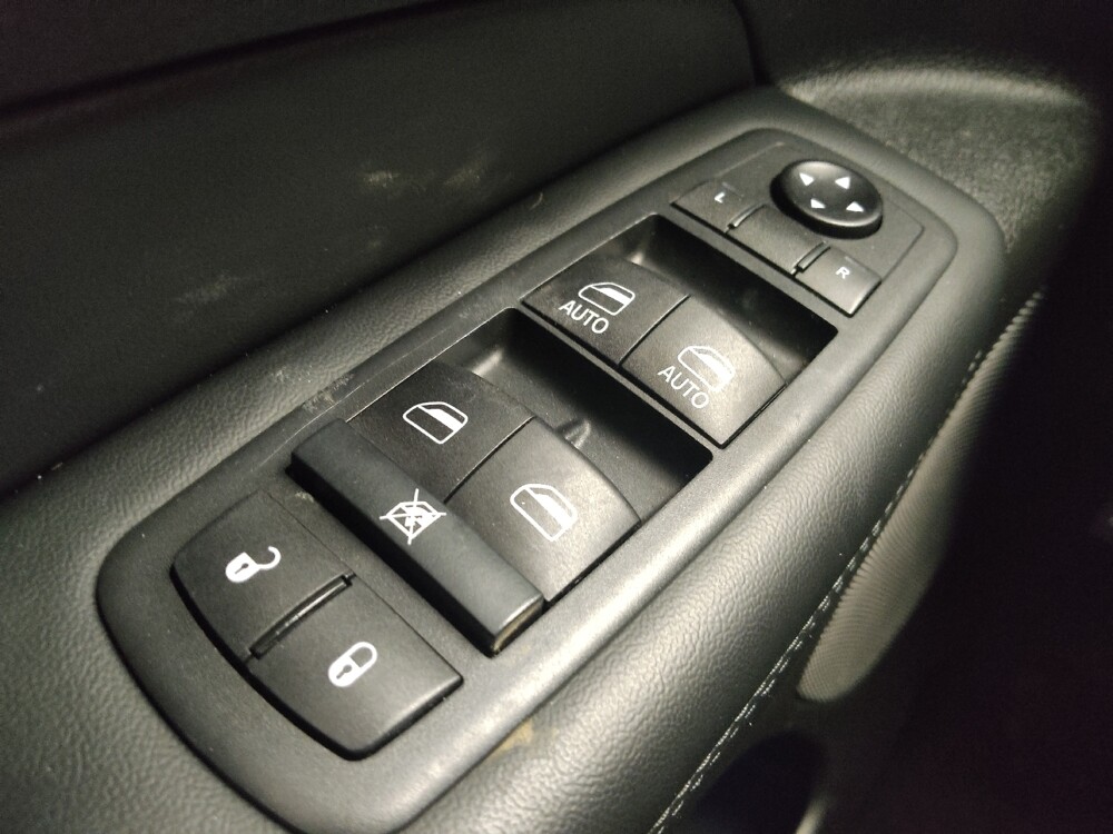 2020 Jeep Grand Cherokee in Taylor, MI 48180 - 18086553 27