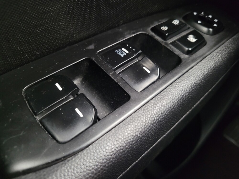 2016 Kia Soul in Huntsville, AL 35816 - 18086555 27