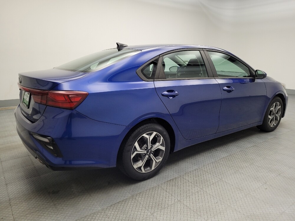 2019 Kia Forte in Springfield, MO 65807 - 18086560 10