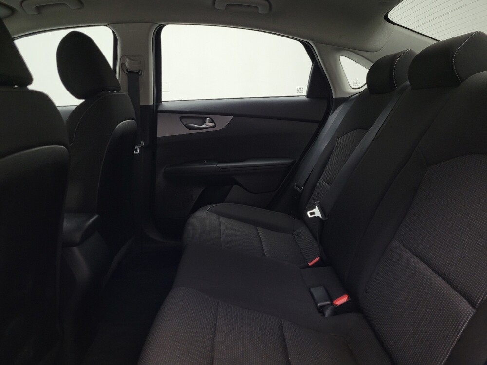 2019 Kia Forte in Springfield, MO 65807 - 18086560 18