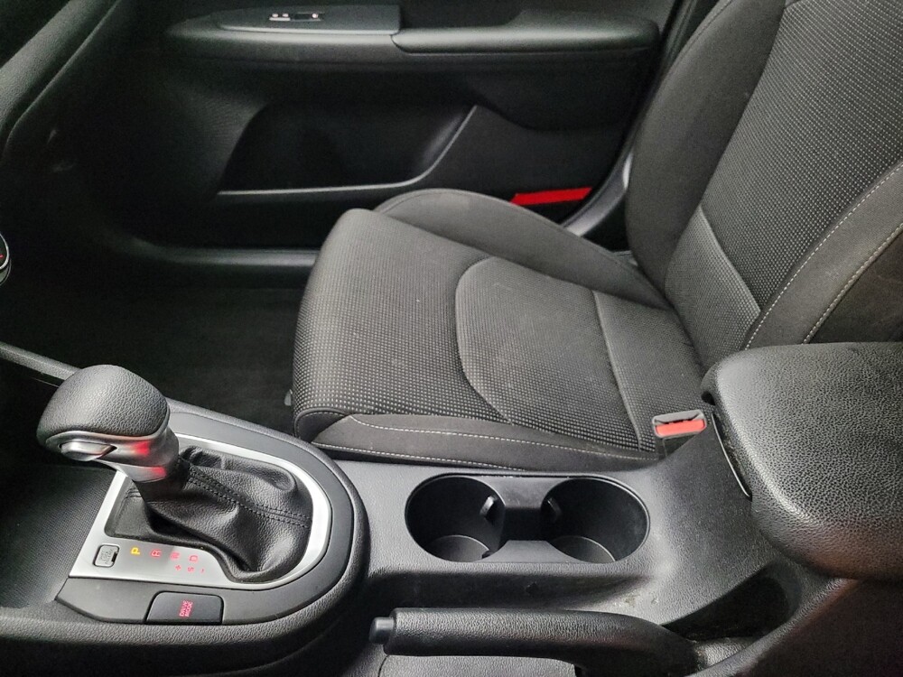 2019 Kia Forte in Springfield, MO 65807 - 18086560 26