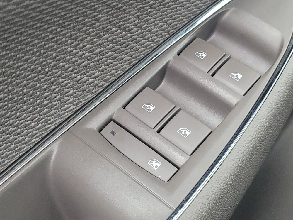 2017 Chevrolet Cruze in Memphis, TN 38128 - 18086563 27