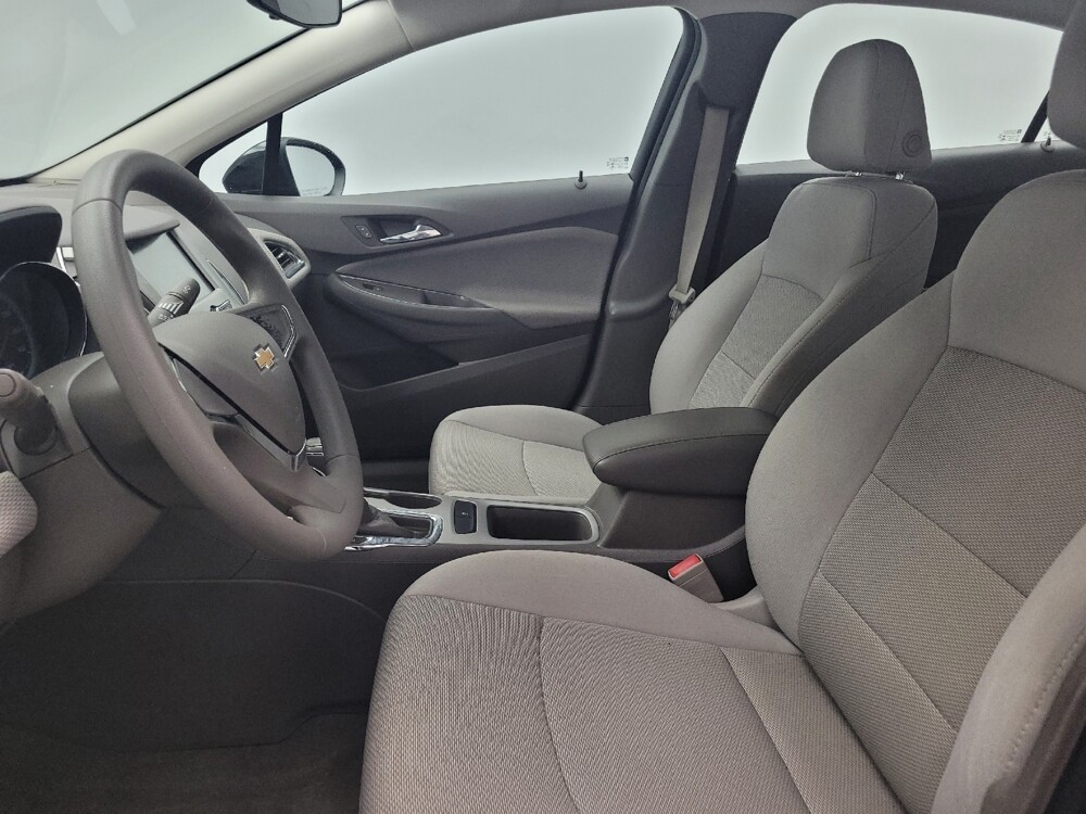 2017 Chevrolet Cruze in Memphis, TN 38128 - 18086563 17