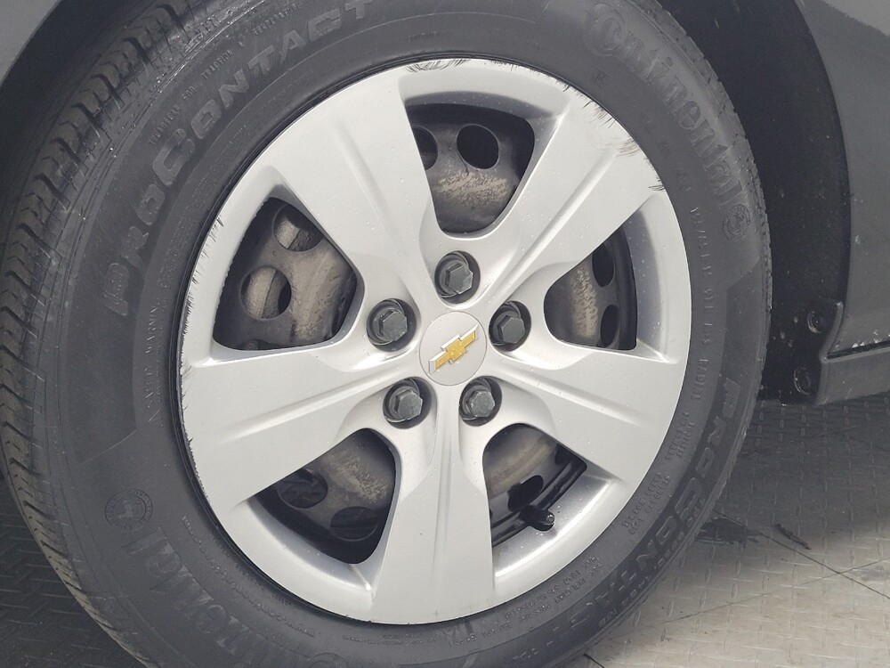 2017 Chevrolet Cruze in Memphis, TN 38128 - 18086563 31