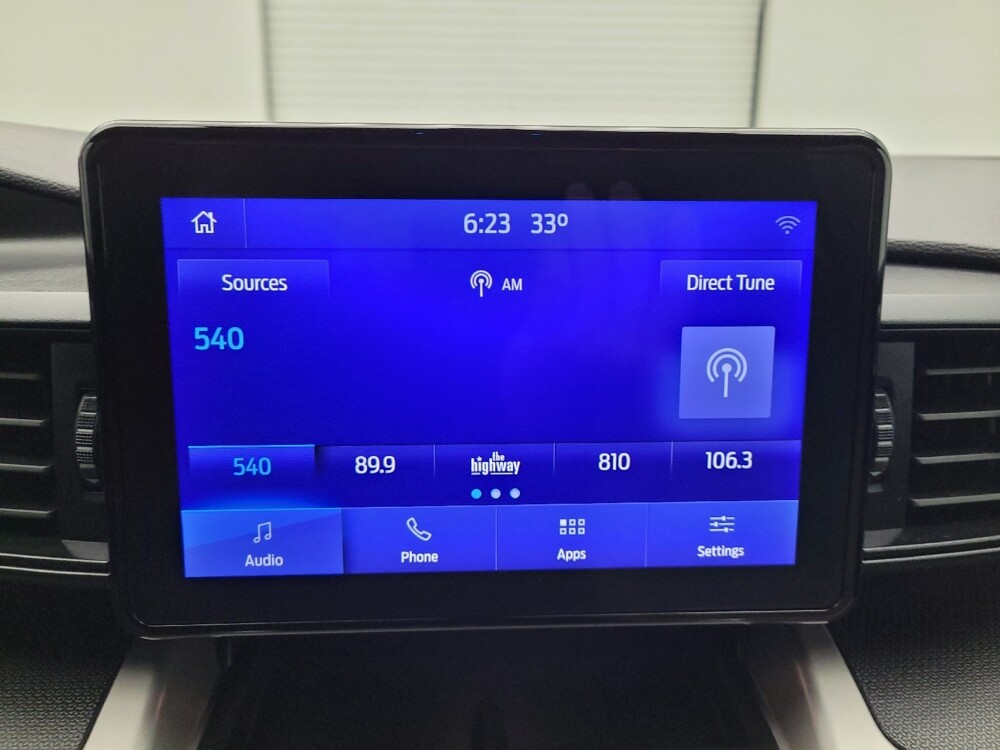 2022 Ford Explorer in Cincinnati, OH 45255 - 18086575 25