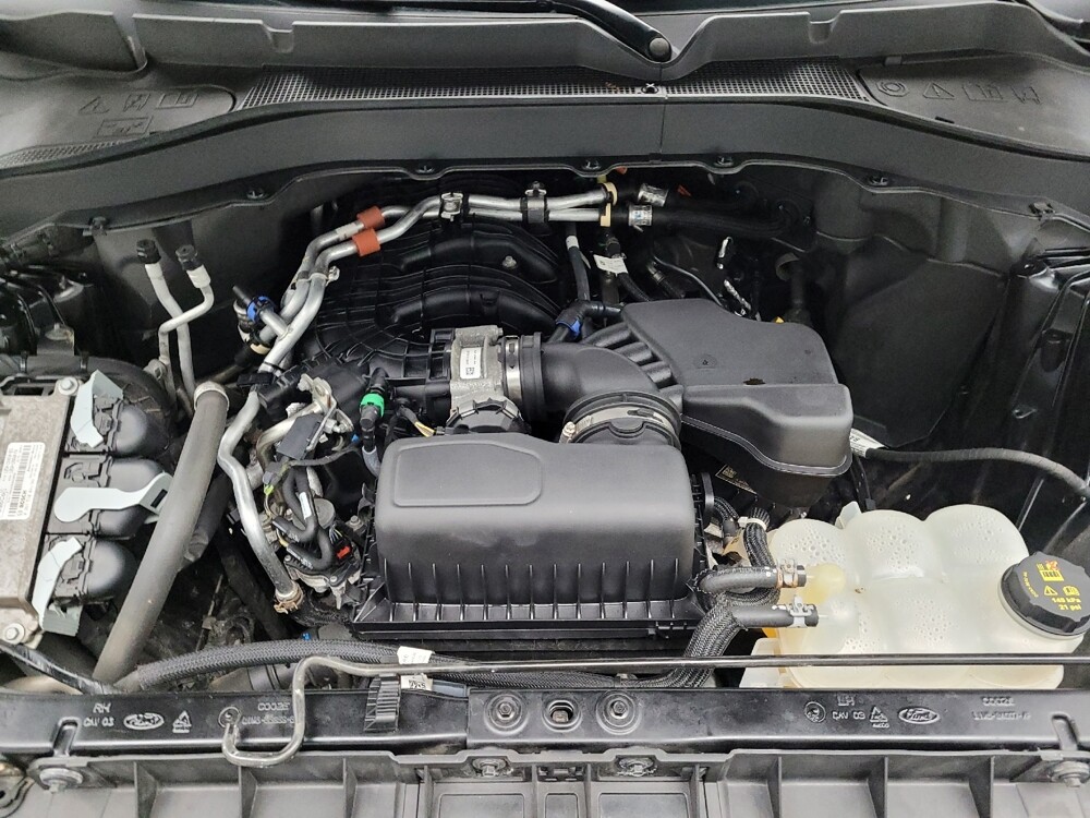 2022 Ford Explorer in Cincinnati, OH 45255 - 18086575 30