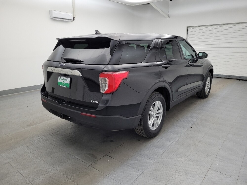 2022 Ford Explorer in Cincinnati, OH 45255 - 18086575 9