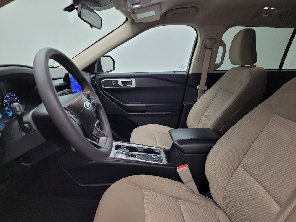 2022 Ford Explorer in Cincinnati, OH 45255 - 18086575 17