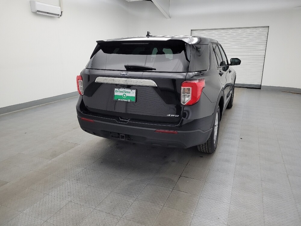 2022 Ford Explorer in Cincinnati, OH 45255 - 18086575 7