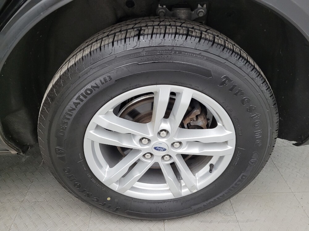 2022 Ford Explorer in Cincinnati, OH 45255 - 18086575 31