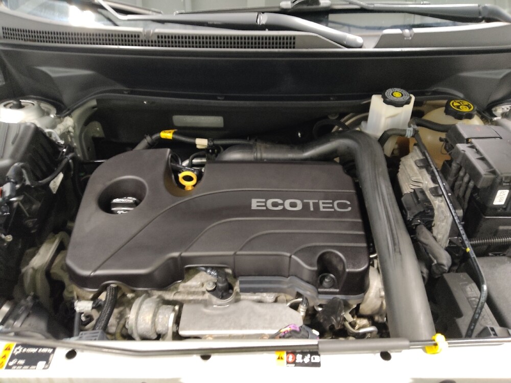 2018 Chevrolet Equinox in Columbus, OH 43231 - 18086577 30