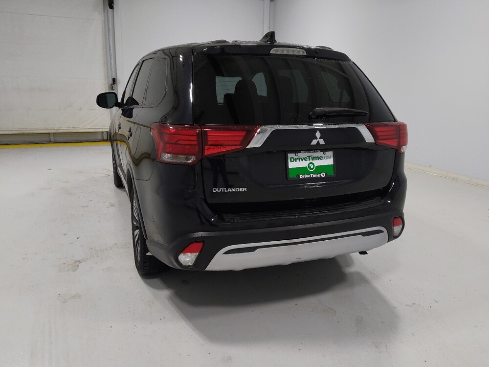 2020 Mitsubishi Outlander in Columbus, OH 43231 - 18086579 6