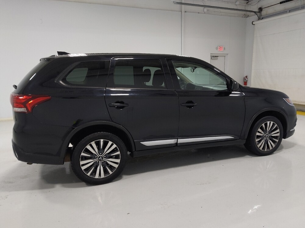 2020 Mitsubishi Outlander in Columbus, OH 43231 - 18086579 10