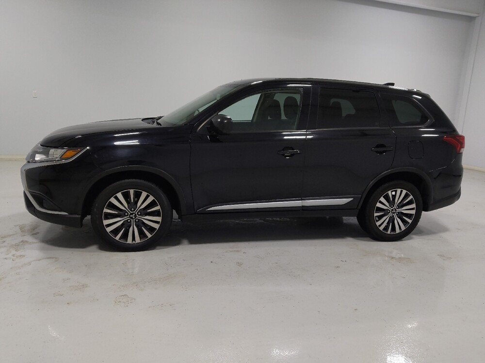 2020 Mitsubishi Outlander in Columbus, OH 43231 - 18086579 2