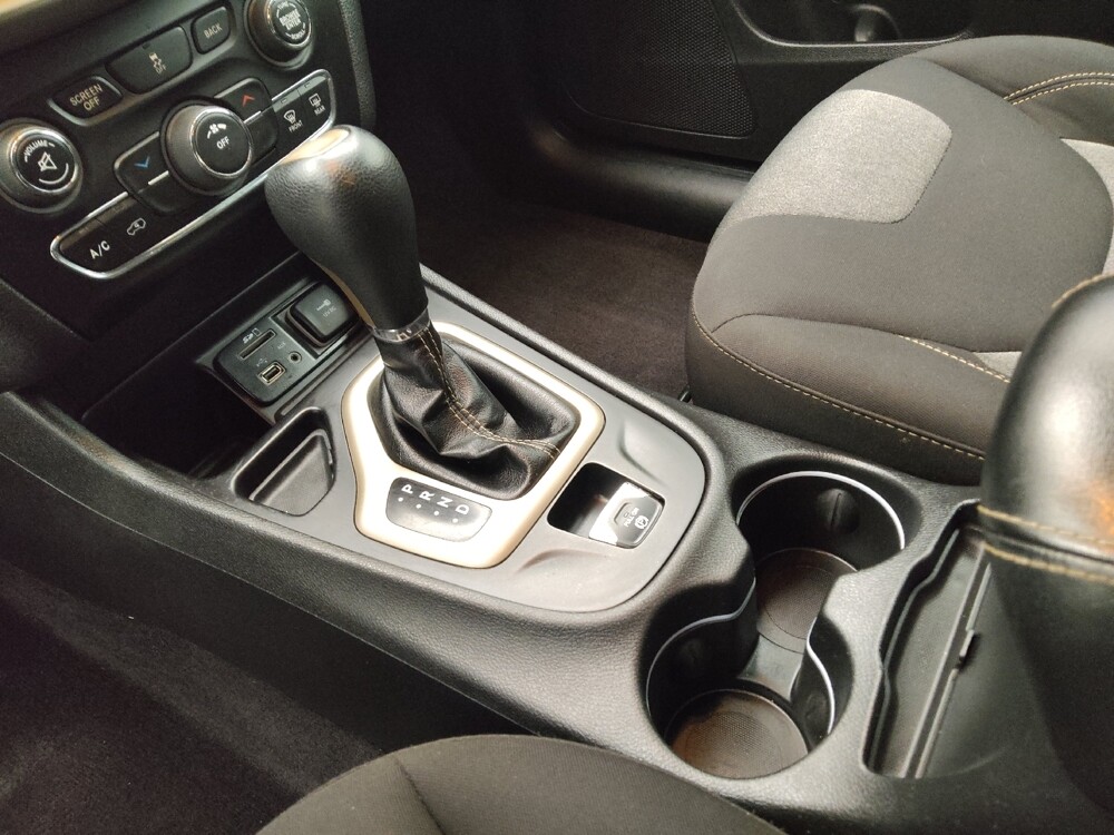 2018 Jeep Cherokee in Denver, CO 80012 - 18086585 26