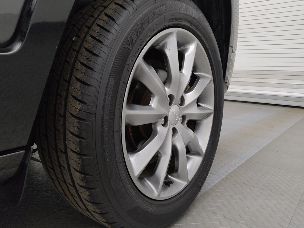 2018 Jeep Cherokee in Denver, CO 80012 - 18086585 31