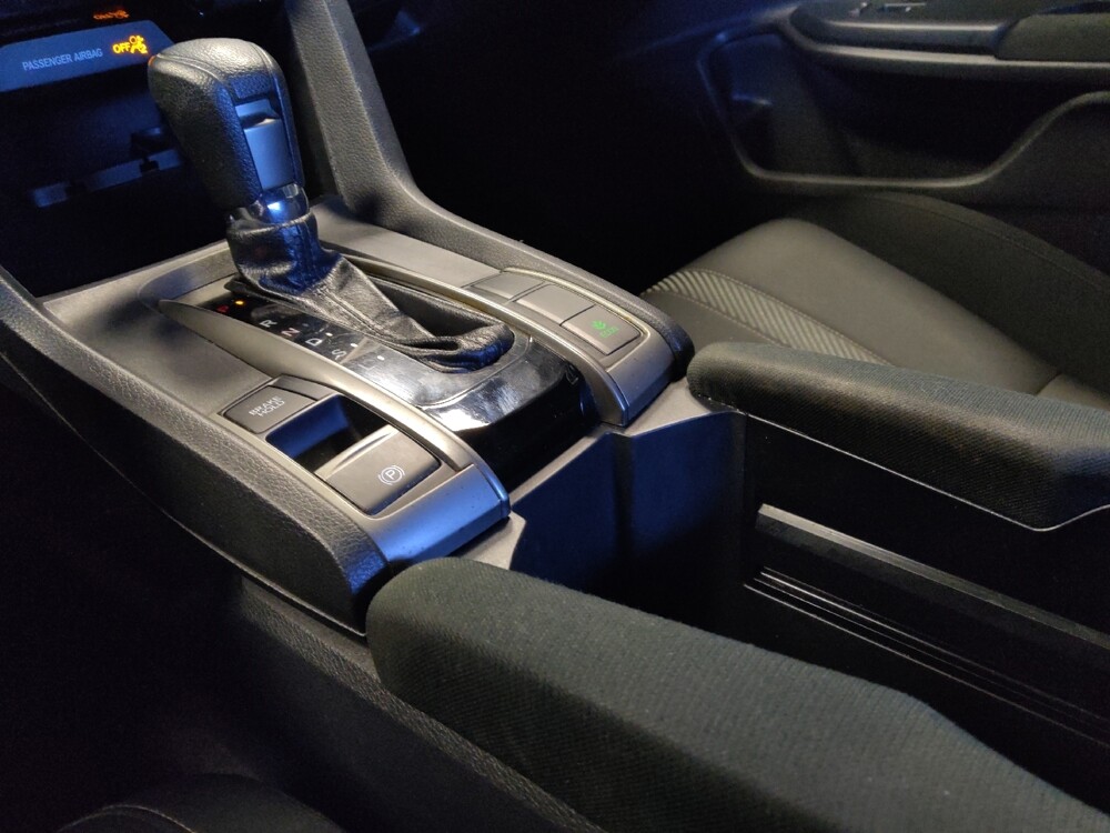 2018 Honda Civic in Glendale, AZ 85301 - 18086586 26