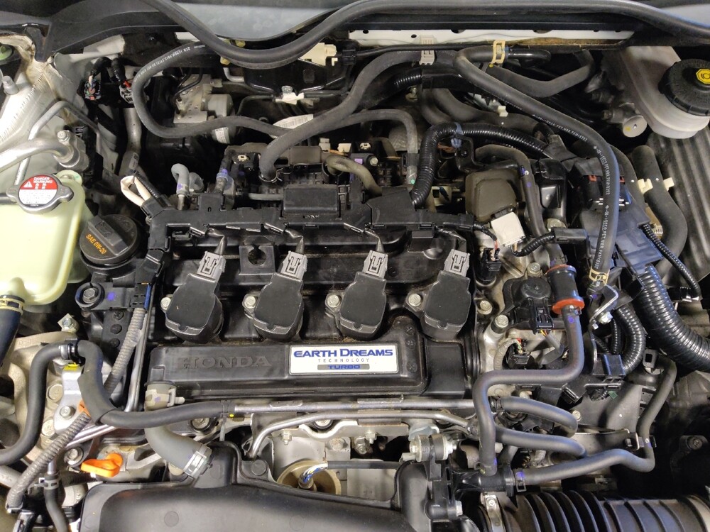 2018 Honda Civic in Glendale, AZ 85301 - 18086586 30