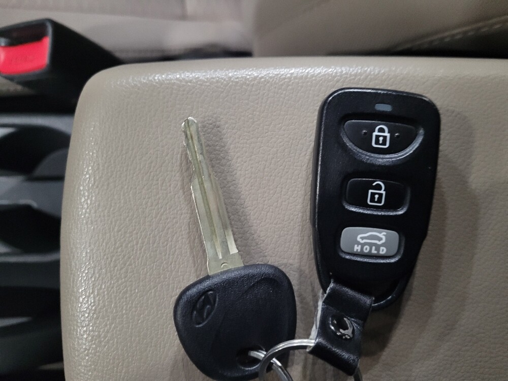 2019 Hyundai Elantra in Glen Burnie, MD 21061 - 18086588 32