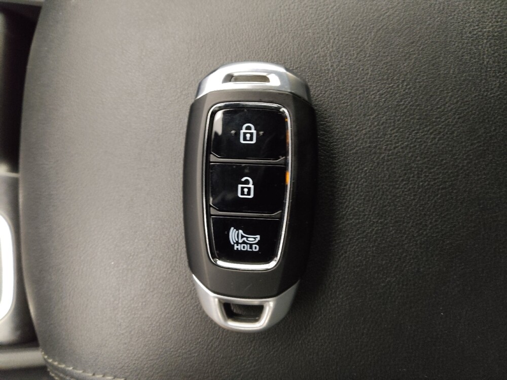 2020 Hyundai Santa Fe in Denver, CO 80012 - 18086590 32