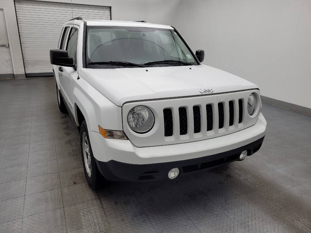 2017 Jeep Patriot in Salem, VA 24153 - 18086599 14