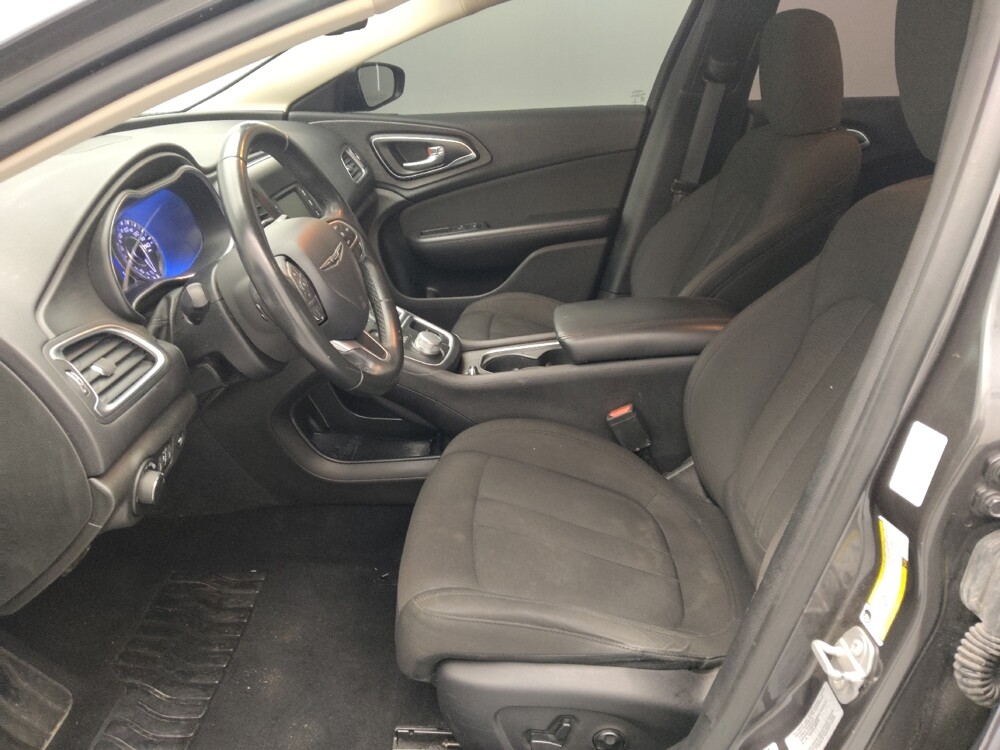 2017 Chrysler 200 in St. Louis, MO 63136 - 18086602 17