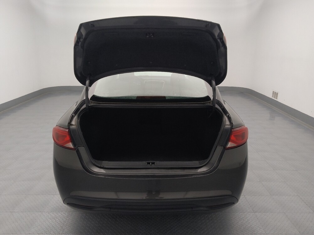 2017 Chrysler 200 in St. Louis, MO 63136 - 18086602 29