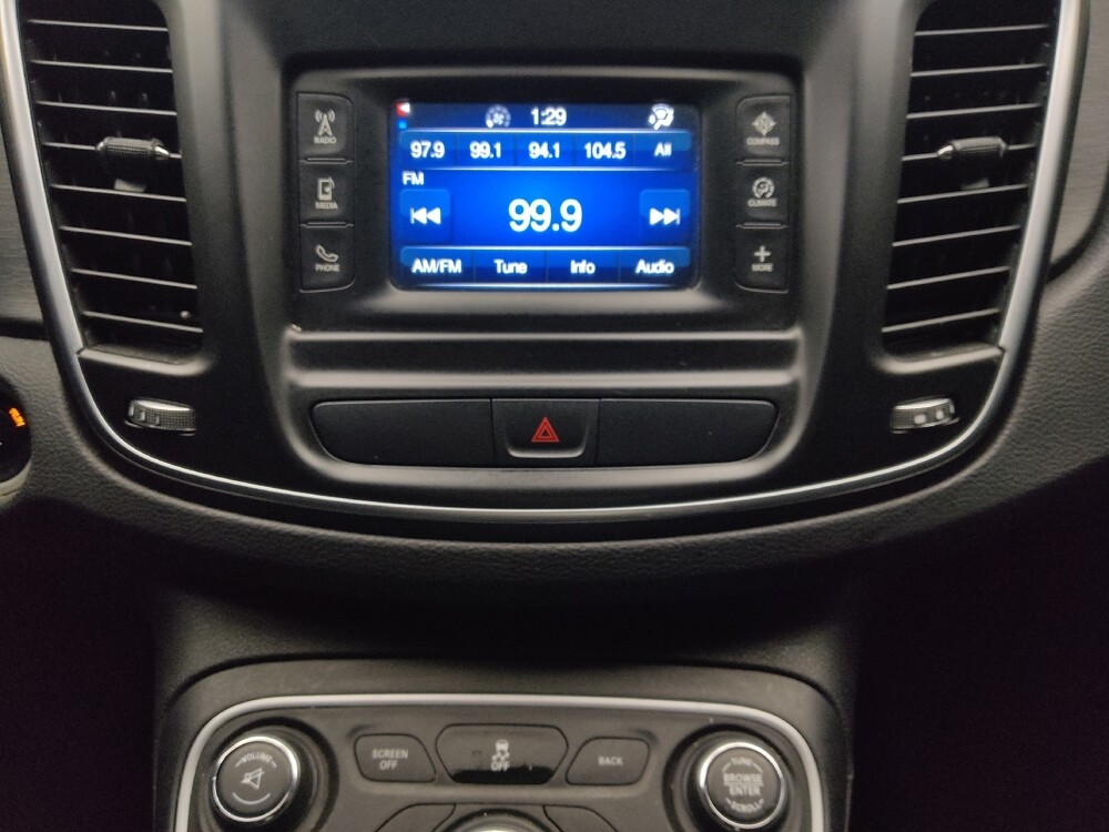 2017 Chrysler 200 in St. Louis, MO 63136 - 18086602 25