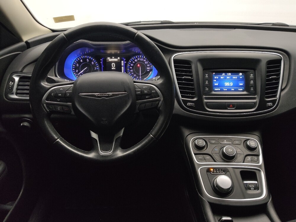2017 Chrysler 200 in St. Louis, MO 63136 - 18086602 22