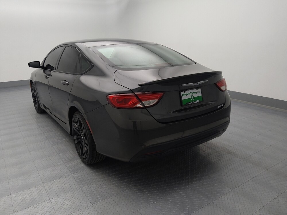 2017 Chrysler 200 in St. Louis, MO 63136 - 18086602 5