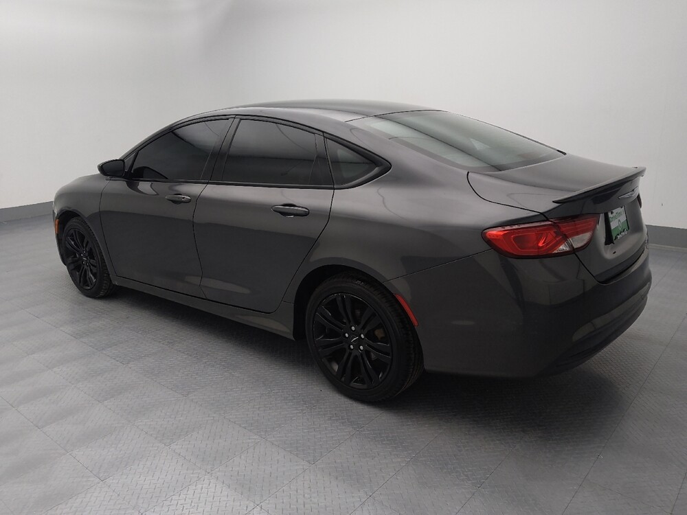 2017 Chrysler 200 in St. Louis, MO 63136 - 18086602 3