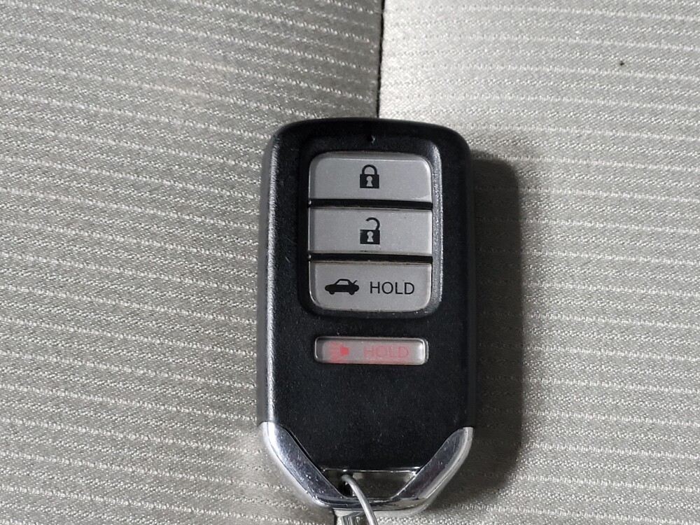 2020 Honda Accord in El Paso, TX 79907 - 18086608 32