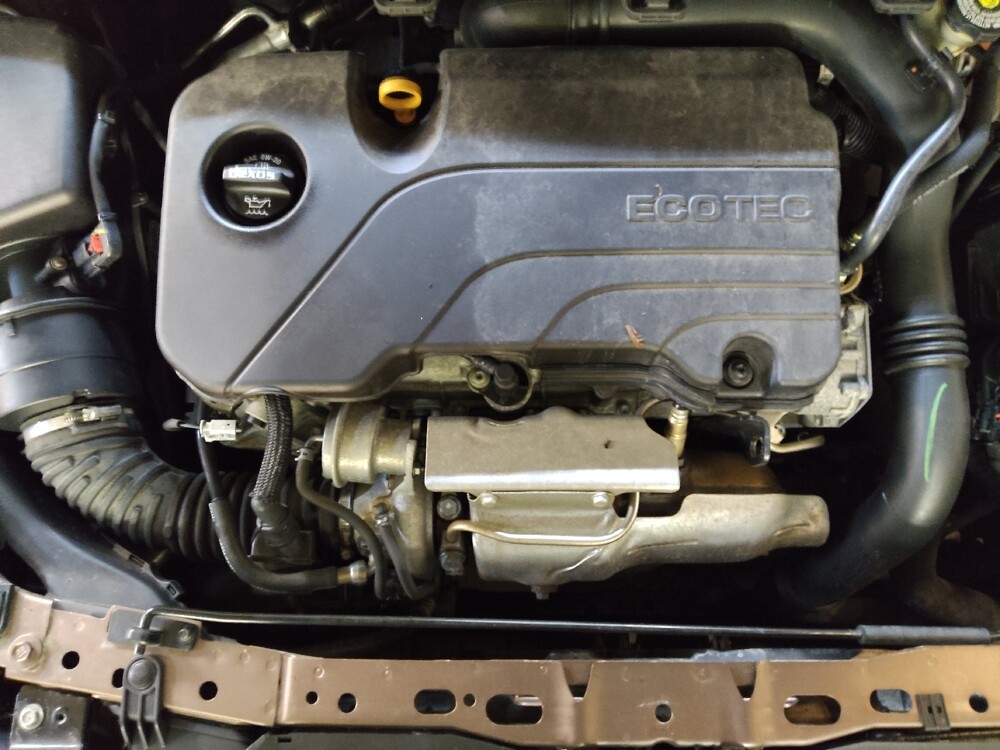 2019 Chevrolet Cruze in Charlotte, NC 28213 - 18086612 30