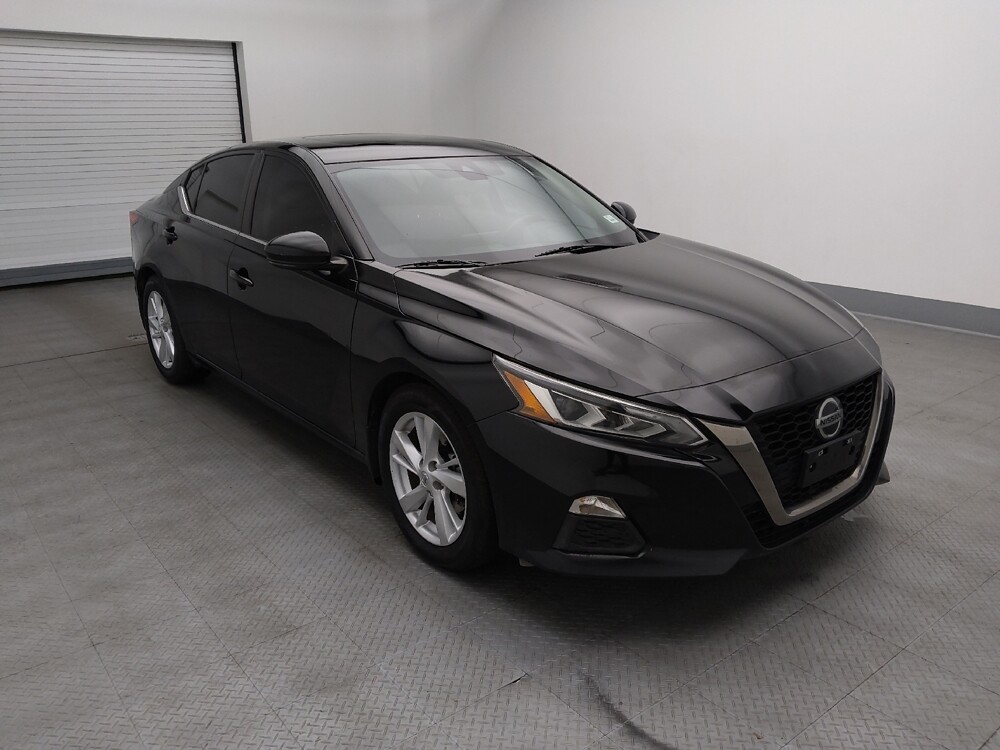2021 Nissan Altima in Wichita, KS 67207 - 18086624 13