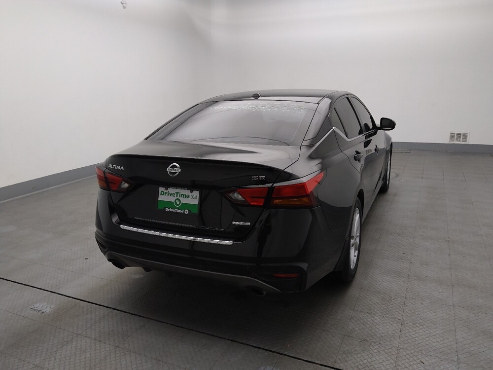 2021 Nissan Altima in Wichita, KS 67207 - 18086624 7